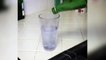 Un efecto increíble: El vaso de agua que no tiene agua