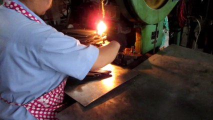 Importar de China, Agente de Compras: Escuadras para Estantes / Production 2