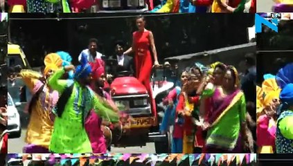 “Singh is Bliing” Akki shoots with real jungle king