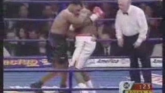 Mike Tyson vs Julius Francis - Vidéo Dailymotion