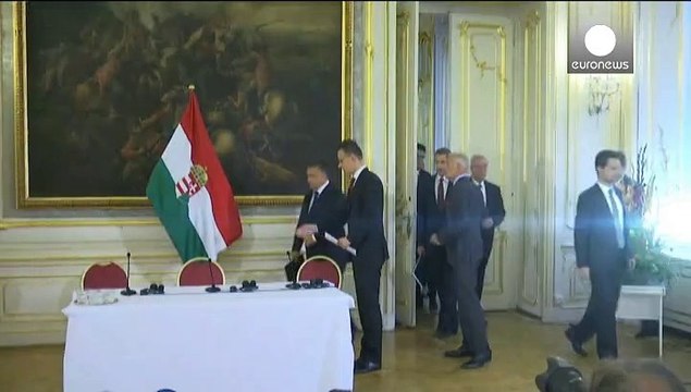 مجارستان در مرز خود با با کرواسی نیز دیوار حفاظتی کار می گذارد