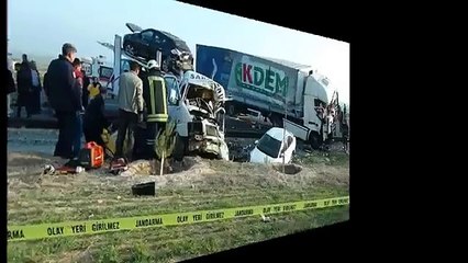 Report 13 People Die in Traffic Accident in Central Turkey