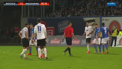 Genç oyuncudan harika frikik!