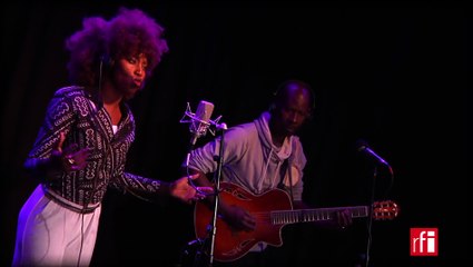 Inna Modja chante "Tombouctou" dans La Bande Passante