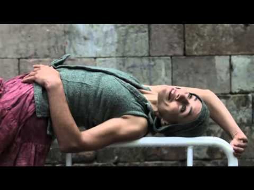 TV3 - 33 recomana - Claire Ducreux "Refugiée Poétique". Mercat de les Flors. Barcelona.