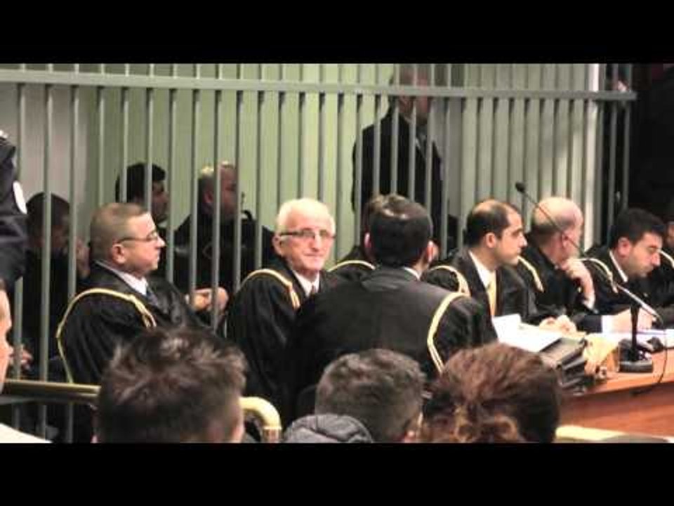 "Prangosni vrasësit, jo pushime me lekë krimi' Shpërthen Sinanaj