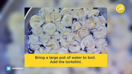 Cooking this Spinach Tomato Tortellini in Five steps