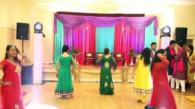 Pakistani Mehndi Dance Hera & Kazi - Beautiful Dance performence Must Watch