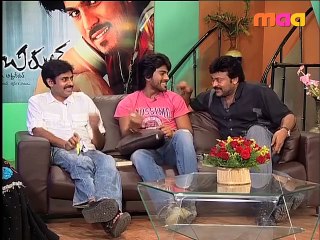 Funny: Pawan Kalyan Kidding Ram Charan about Acting