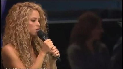 Shakira inaugura la cumbre de desarrollo de la ONU cantando "Imagine"--