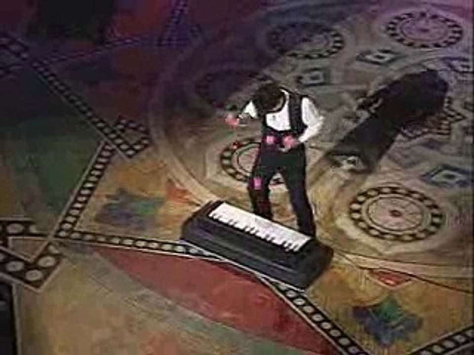 Le musicien-jongleur !