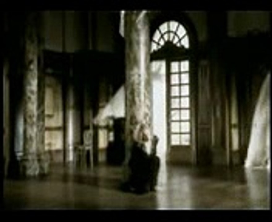 Madonna - Love don't live here anymore