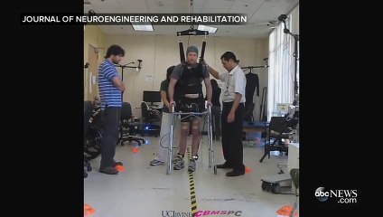 Cinq ans après son accident, un paraplégique remarche à nouveau
