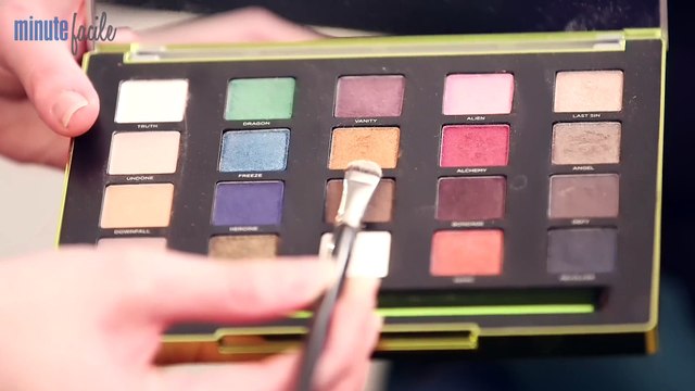 Beauté mode : Bien maquiller ses yeux avec des lunettes