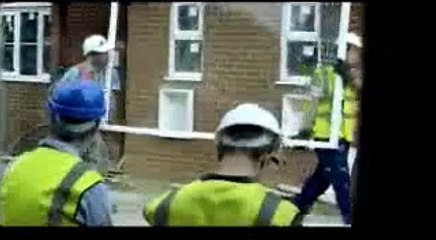 Attention aux chutes de pantalon !