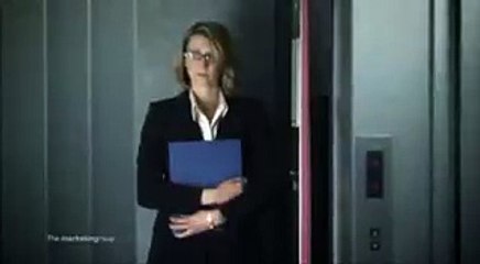 Il les fait toutes tomber…