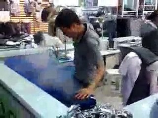 L'expert du repassage c'est lui !