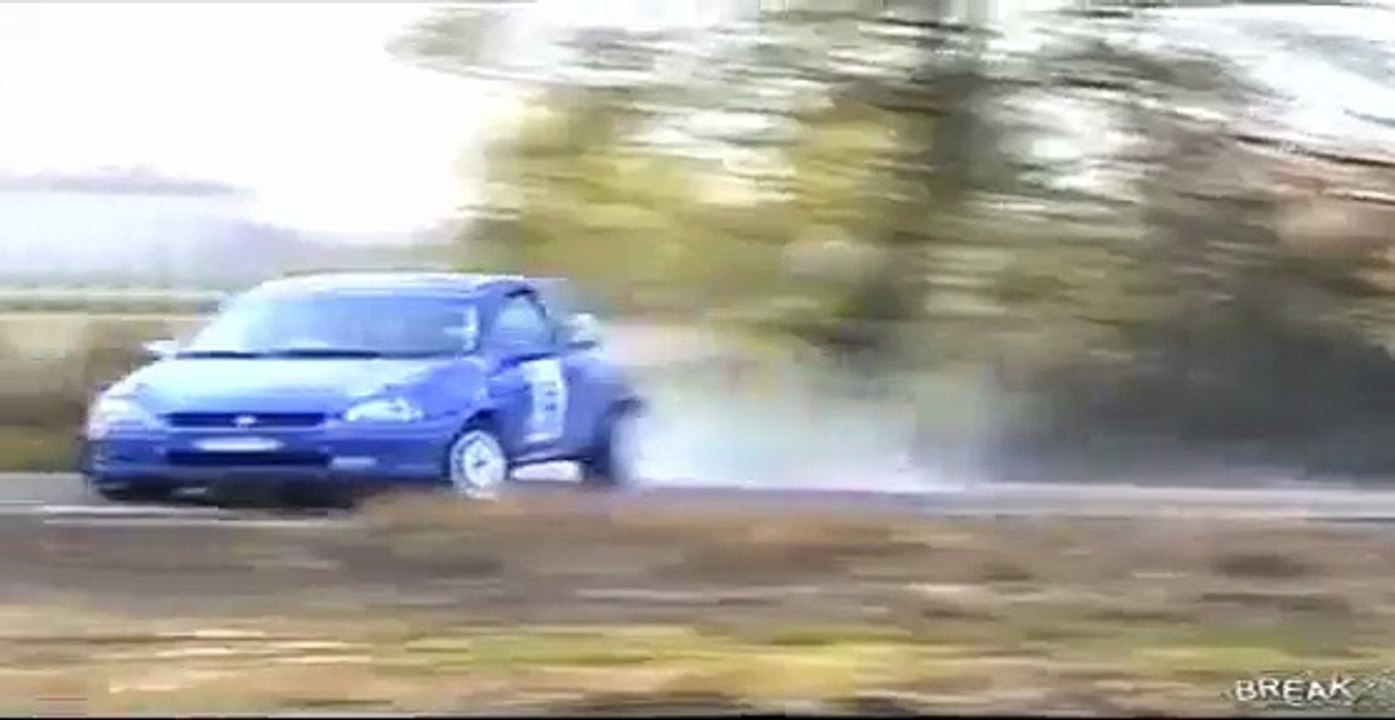 Il oublie son copilote en plein rallye