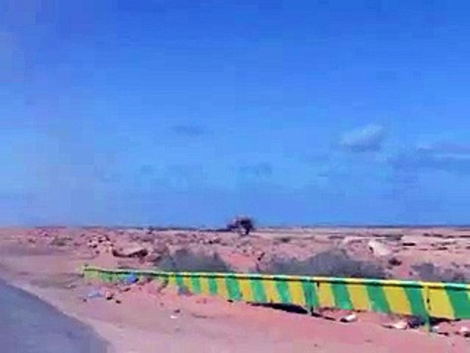 L'opposition libyenne recule dans l'Est, Kadhafi dit avoir repris des villes