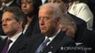 Joe Biden dort pendant le discours de Barack Obama