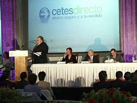 FMI: clôture des candidatures, vers un duel Carstens-Lagarde