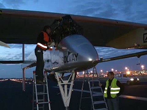L'avion solaire Solar Impulse attendu à Paris