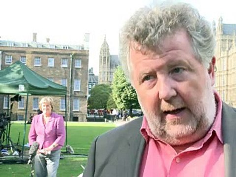 GB/écoutes téléphoniques : Murdoch ferme le News of the World