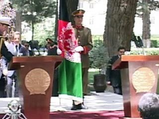 Afghanistan: funérailles du frère du président Karzaï à Kandahar