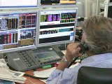 Les Bourses mondiales continuent de plonger malgré un bon indicateur américain