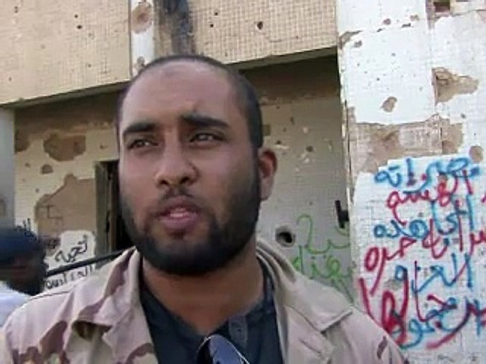 Libye: Kadhafi appelle à la résistance, affrontements sporadiques à Tripoli