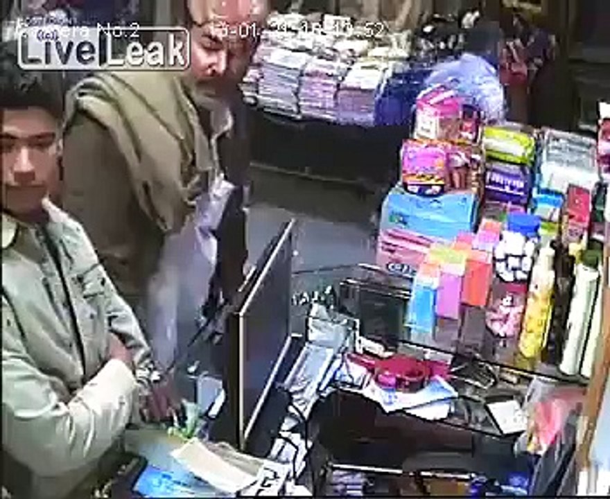 Pakistani Shoplifter Caught