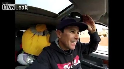 LiveLeak.com - Sharing the Gift of Flight