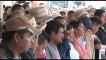 Finaliza ayuno de 43 horas de padres de estudiantes desaparecidos en México_