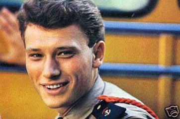 Johnny Hallyday QUAND REVIENT LA NUIT ( cover )