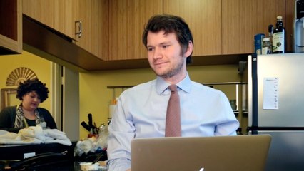 Watch this dude's mom ruin his live streaming webinar!