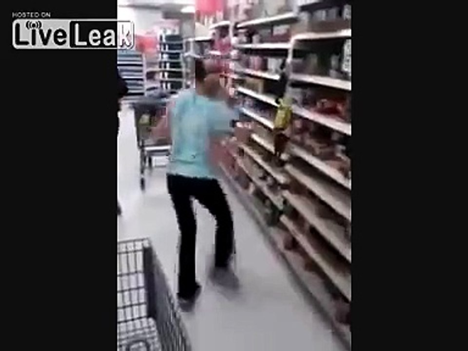 Crazy Tweaker Chick In The Local WalMart (Just Say No To Meth)
