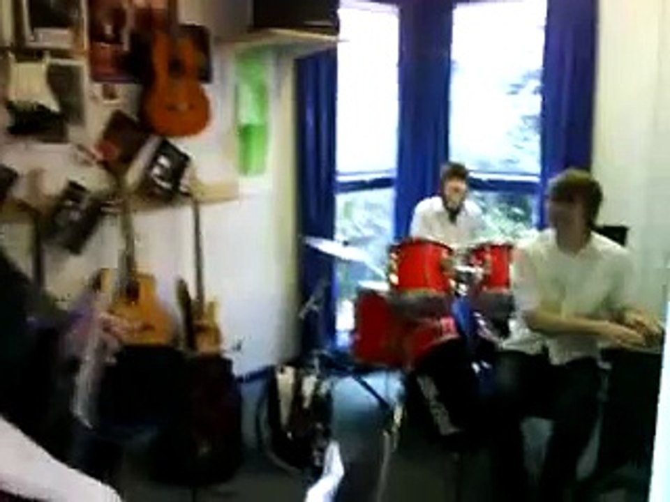 Band starts to play with Fire Alarm and it sounds great!