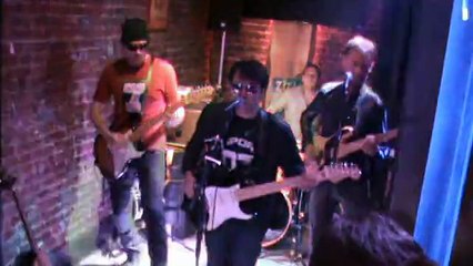 With U2 Night en concert au Factory Pub à Béthune