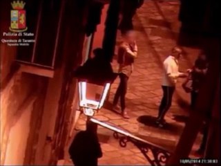 Taranto - spaccio di stupefacenti nella città vecchia, 16 arrestati