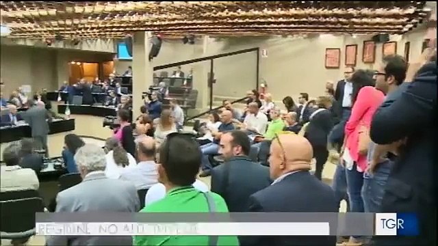 TGR Puglia Laricchia M5S PUGLIA VOTA SI AL REFERENDUM CONTRO LE TRIVELLAZIONI!