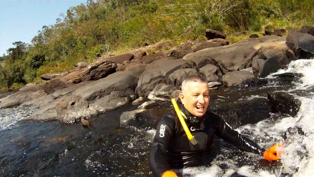Mergulho, apneia, aguas rasas e cachoeiras da Serra do Mar, São Pulo, Brasil, 2015