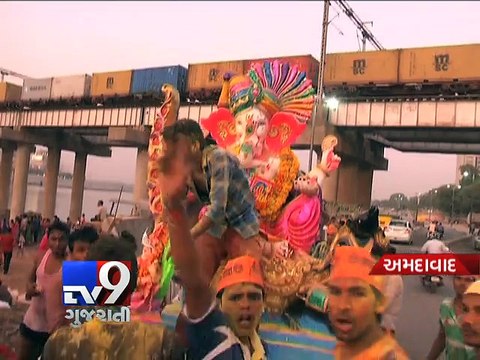 Artificial ponds await Bappa, but devotees prefer riverarticle in Ahmedabad - Tv9