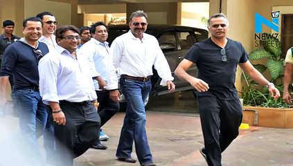 Sanjay Dutt gets emotional while leaving family for Yerwada jail