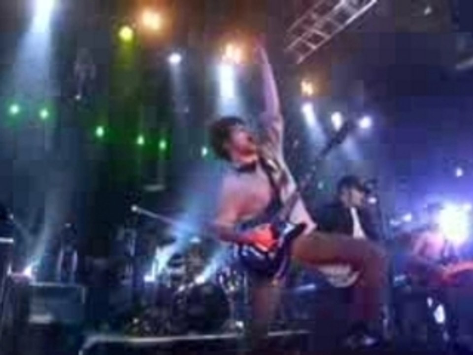 Fall Out Boy - Thriller (Live on The Alb)