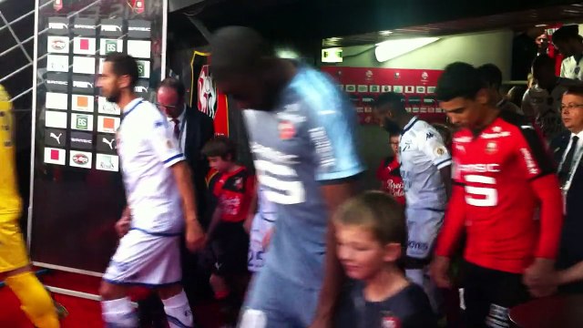 26/09/15 : SRFC-ESTAC : entrée des équipes (Social Room FC)