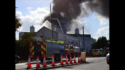 BREAKING Morden Mosque Huge Fire