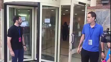 لحظة خروج ميسي من المستشفي