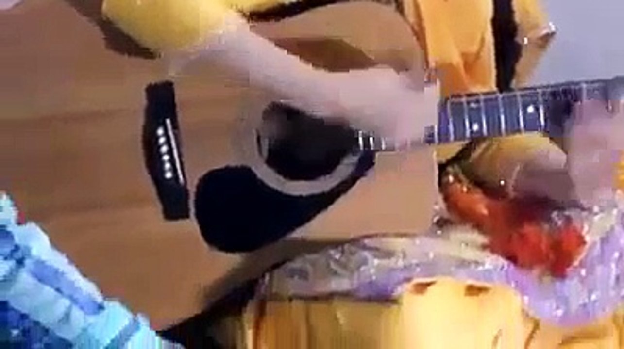 Beautiful Girl Singing Punjabi Song Local singer Naag banan nu kali
