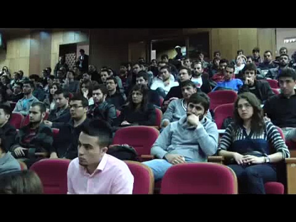 nsans robottan ''Gangam'' dans