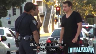 Vitaly'nin Sokak Ortasnda Kadına Şiddet Şakası - Türkçe Altyazılı